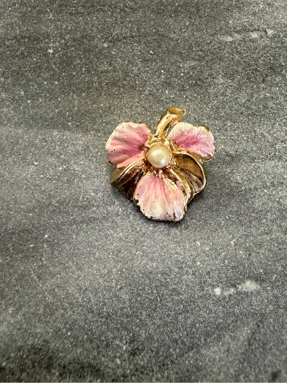 Vintage Pink Painted Flower Faux Pearl Mini Brooch